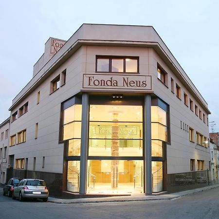 Hotel Fonda Neus Sant Sadurní dʼAnoia Esterno foto