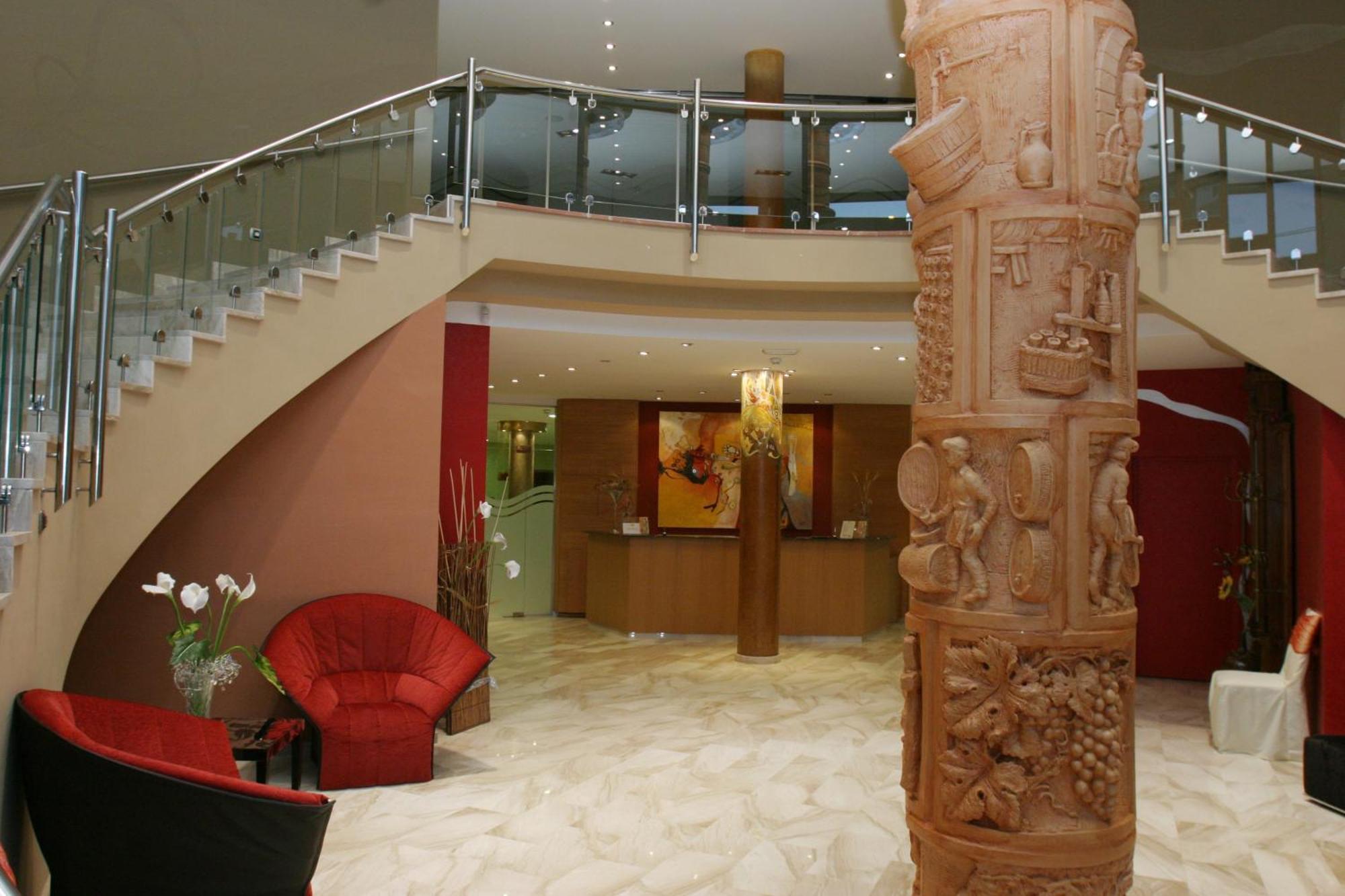 Hotel Fonda Neus Sant Sadurní dʼAnoia Esterno foto