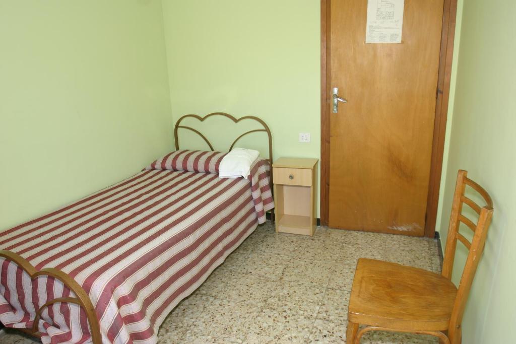 Hotel Fonda Neus Sant Sadurní dʼAnoia Esterno foto