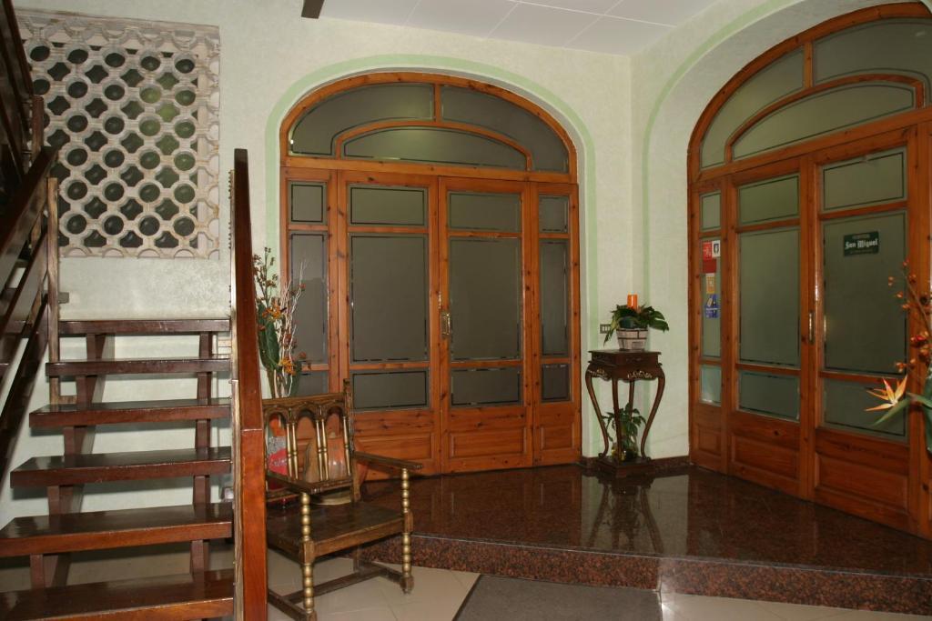Hotel Fonda Neus Sant Sadurní dʼAnoia Esterno foto