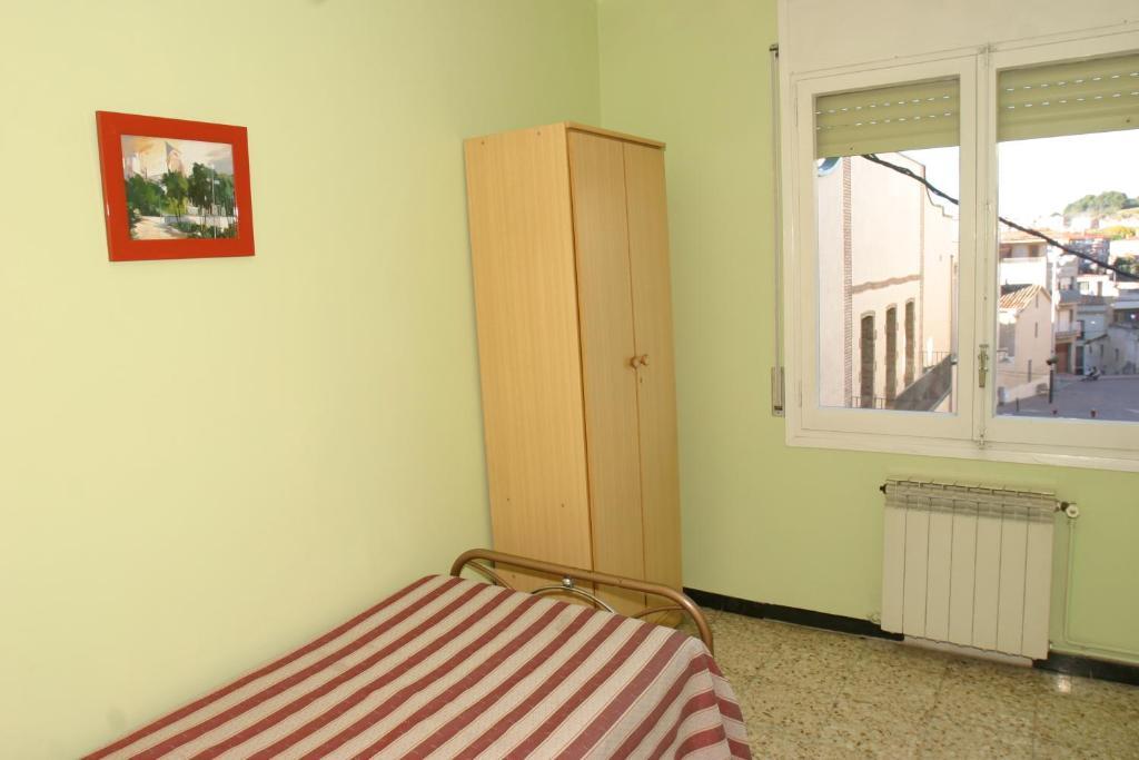 Hotel Fonda Neus Sant Sadurní dʼAnoia Esterno foto